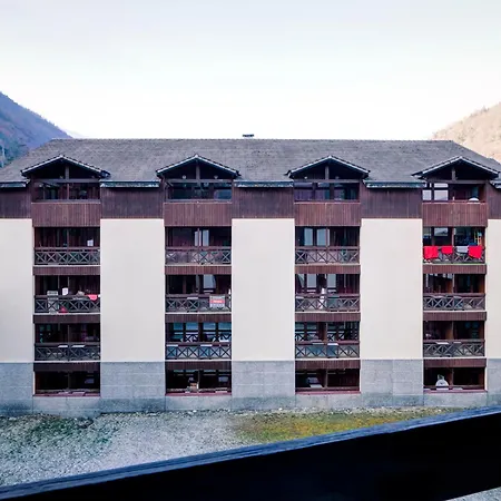 Pour 4 Pers. Avec Balcon, Parking Et Wifi, à Deux Pas Des Thermes Et Du Centre Village - Fr-1-512-212 Brides-les-Bains
